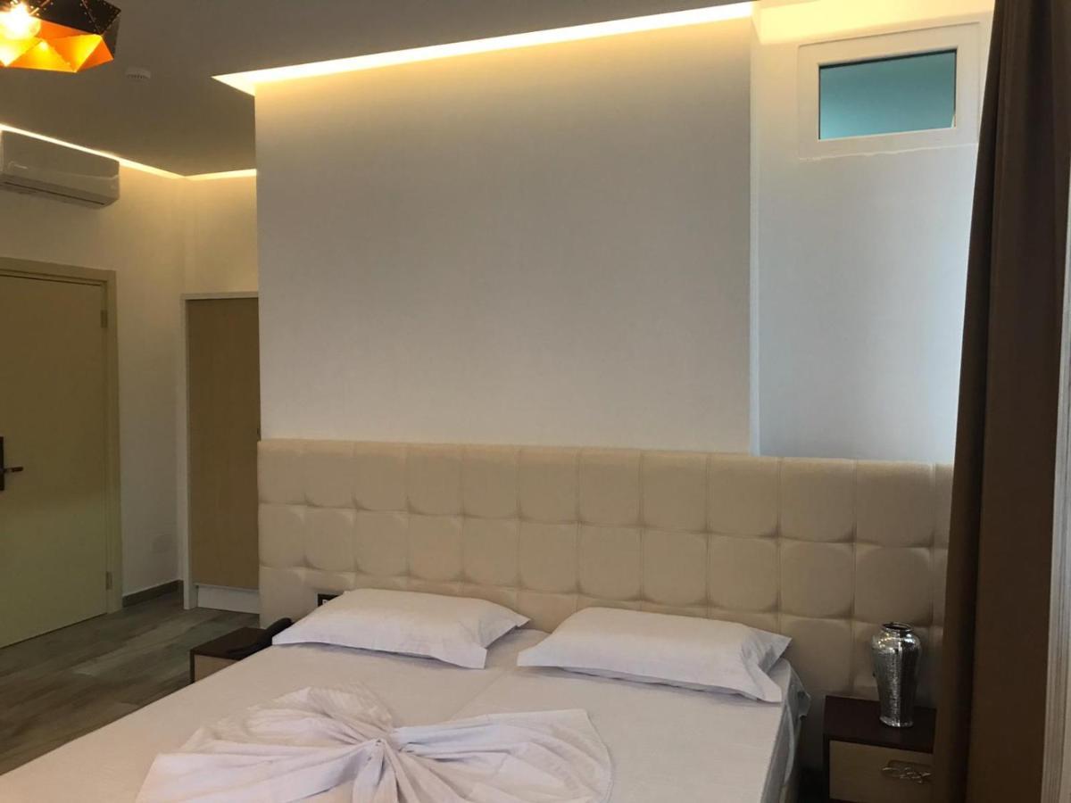 Mille Amici Hotel Shëngjin Dış mekan fotoğraf