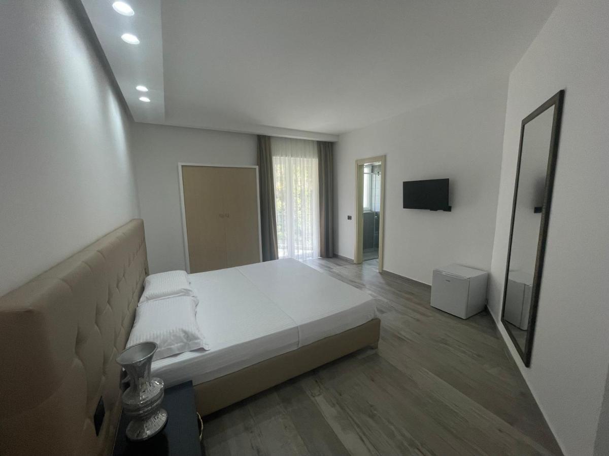 Mille Amici Hotel Shëngjin Dış mekan fotoğraf