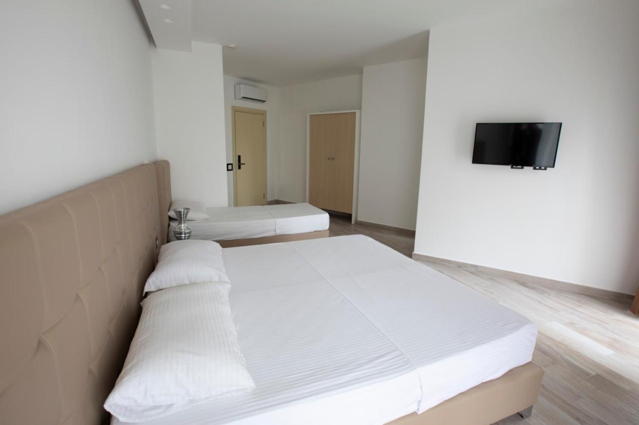 Mille Amici Hotel Shëngjin Dış mekan fotoğraf